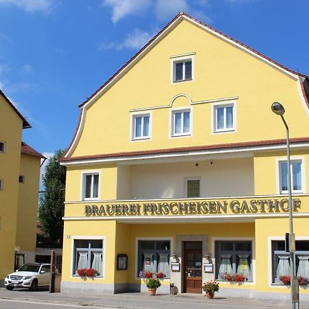 Brauerei Und Gasthof Frischeisen كيلهايم المظهر الخارجي الصورة