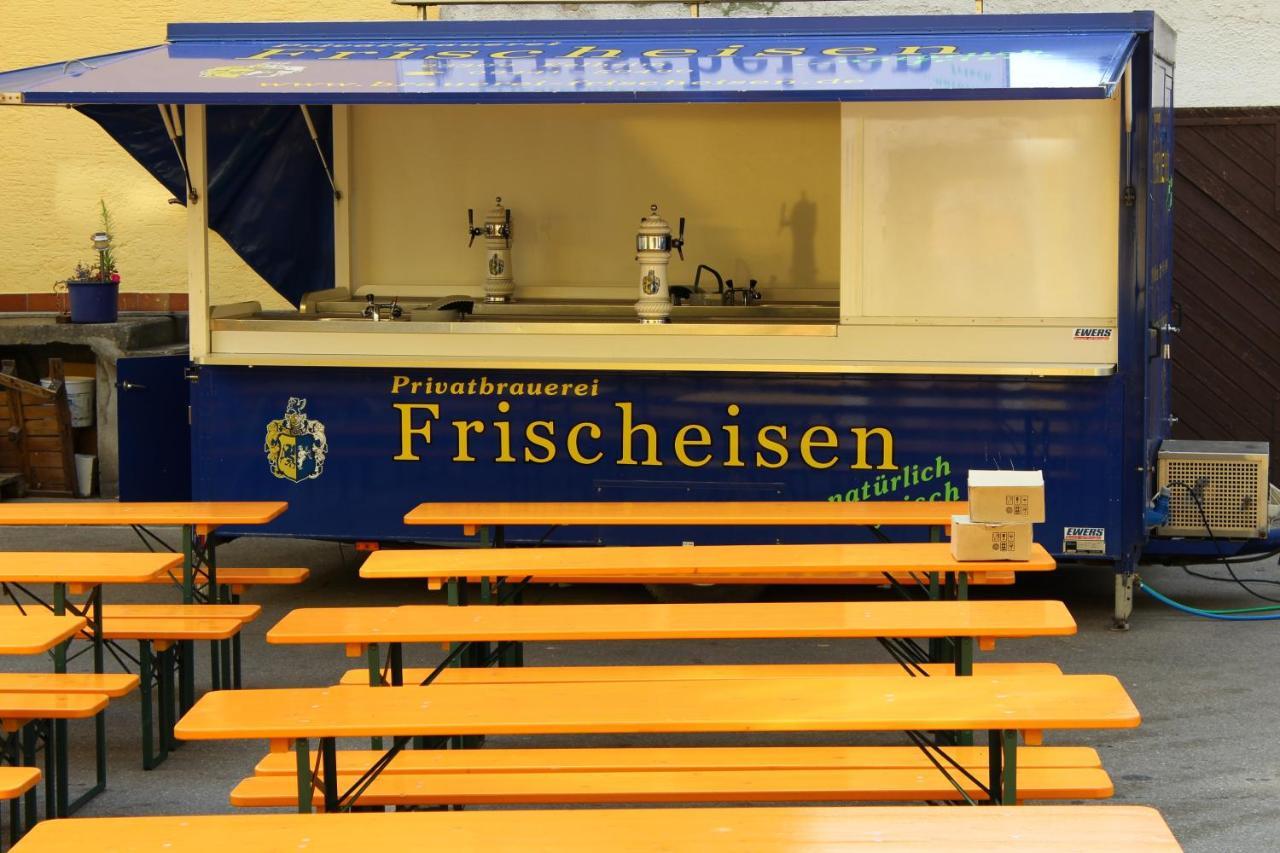 Brauerei Und Gasthof Frischeisen كيلهايم المظهر الخارجي الصورة