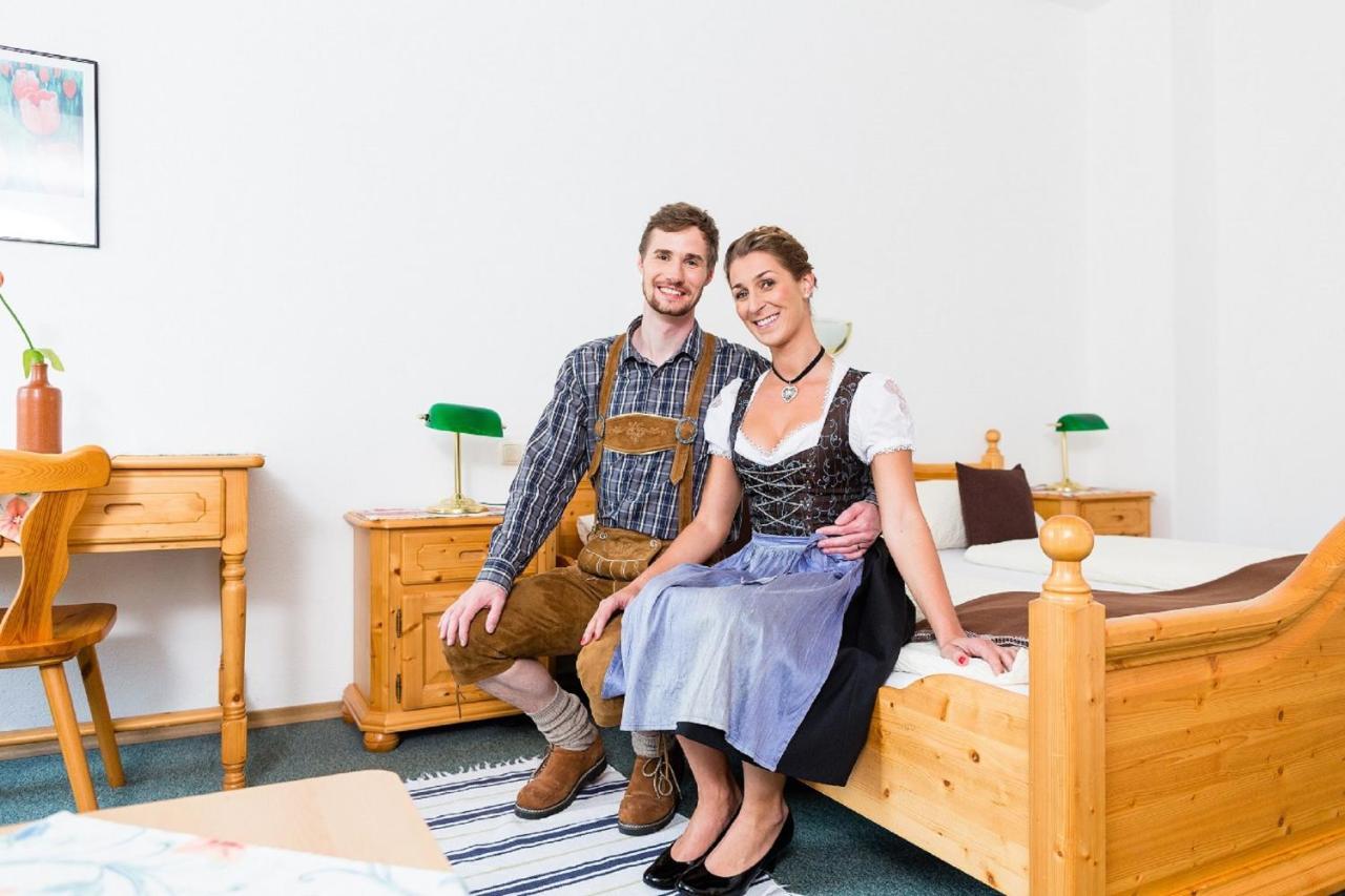 Brauerei Und Gasthof Frischeisen كيلهايم المظهر الخارجي الصورة